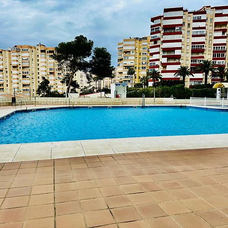 Modern Apartment Steps From The Beach تورّوكس كوستا المظهر الخارجي الصورة