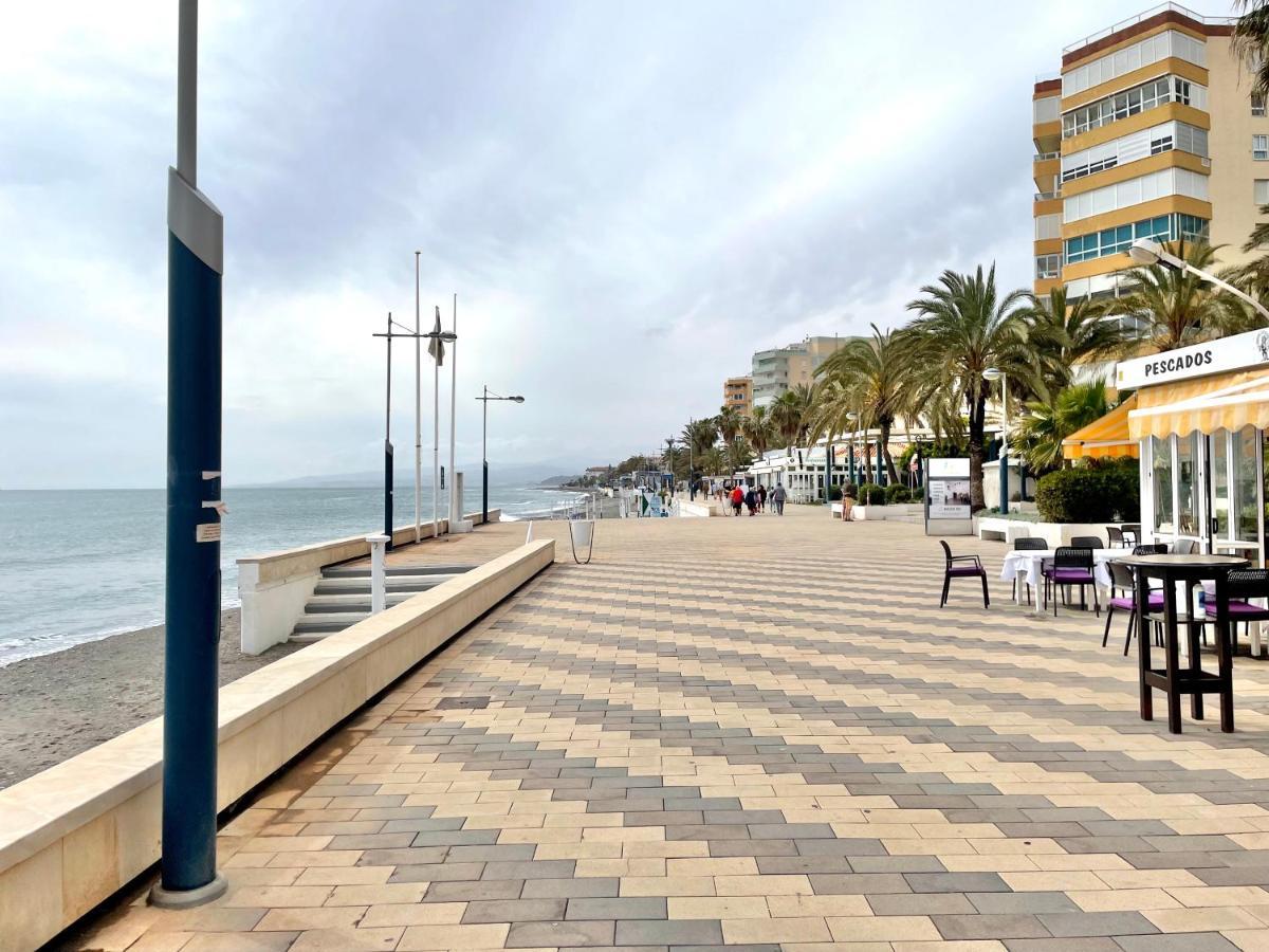 Modern Apartment Steps From The Beach تورّوكس كوستا المظهر الخارجي الصورة
